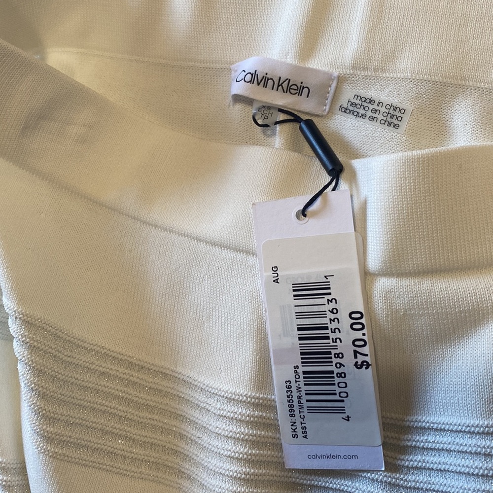 Calvin Klein knit skirt - Picture 2 of 3